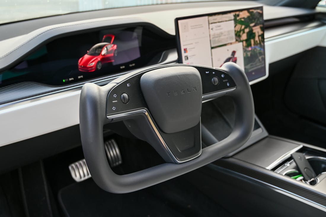 Navigating the Future of Autonomous Vehicles: What Lies Ahead for Drivers and Passengers Image 1