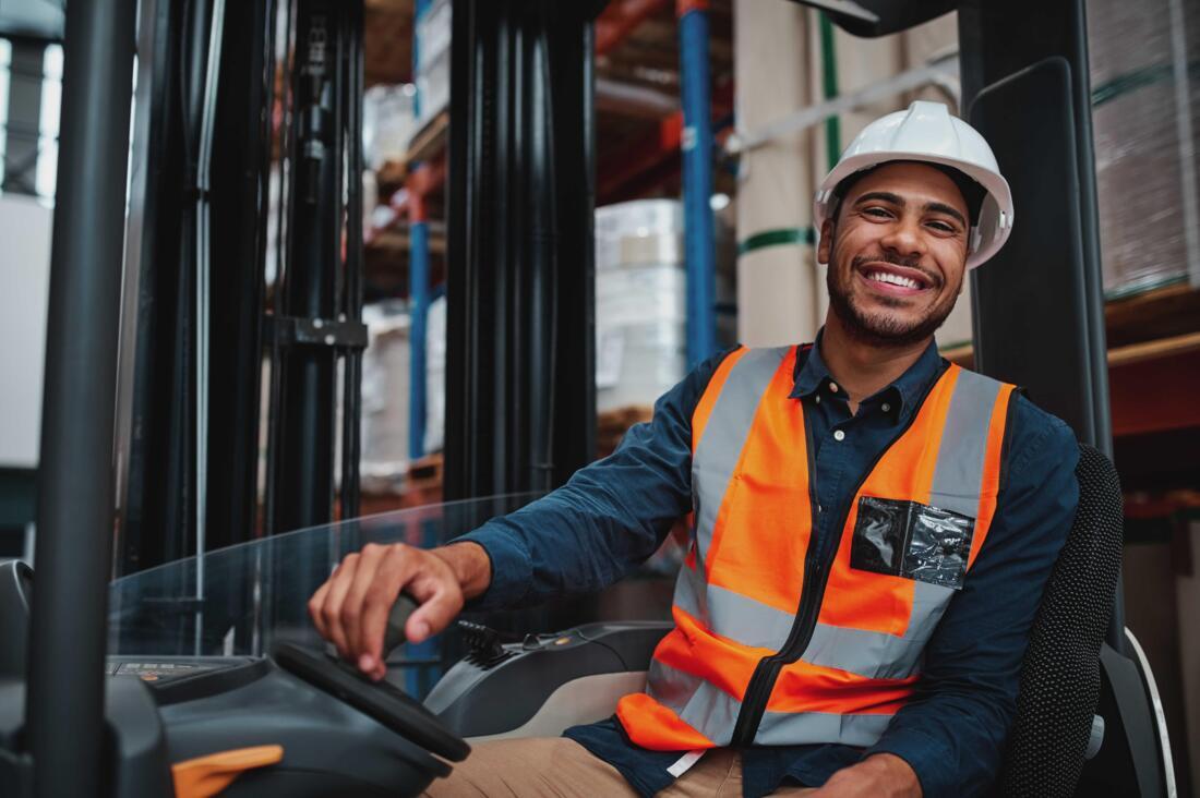 Your Comprehensive Guide to Securing a Fulfilling Warehouse Position, Moving Beyond the Use of Forklifts