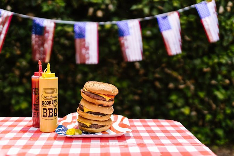 Setting the Stage for a Relaxed Outdoor Atmosphere